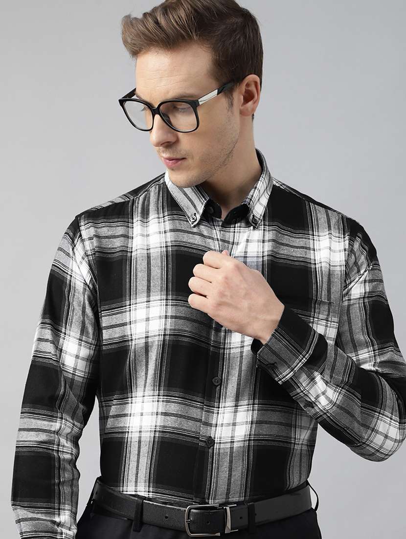 men checkered collared long sleeve shirt