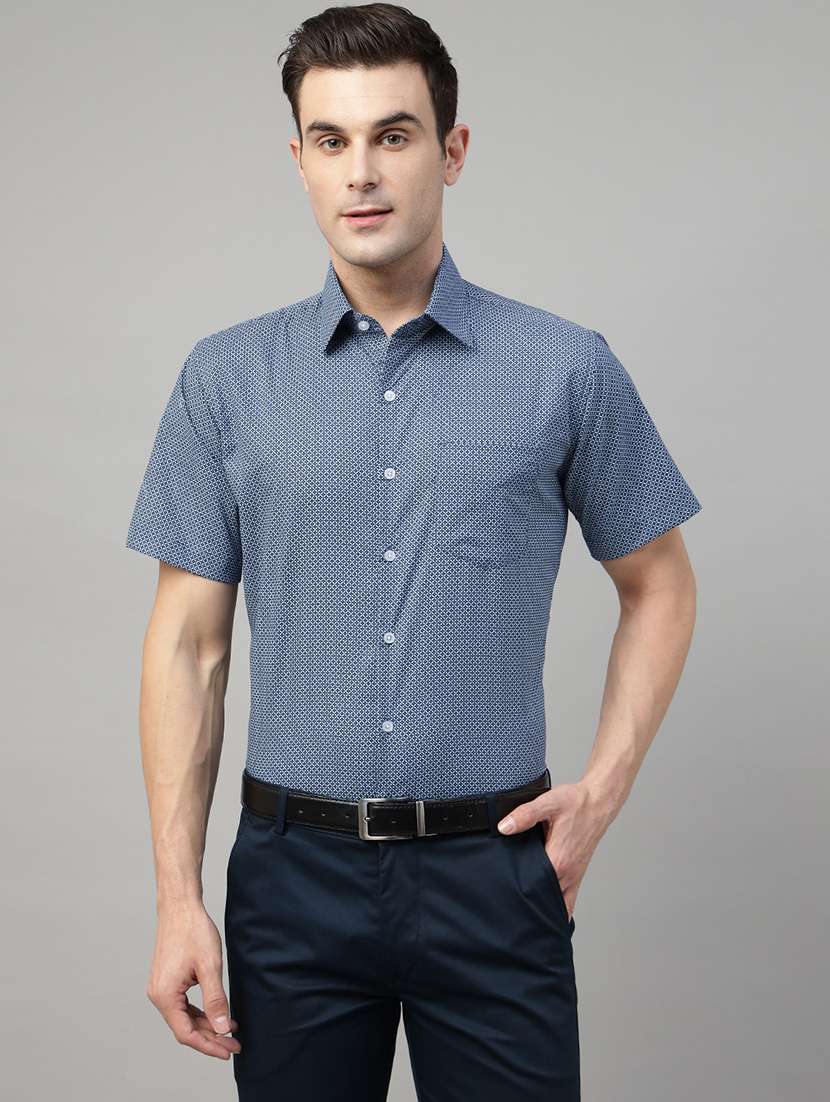 men printed collared short sleeve shirt