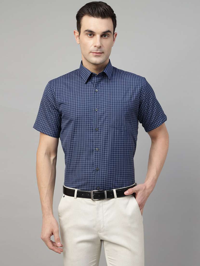 men checkered collared short sleeve shirt
