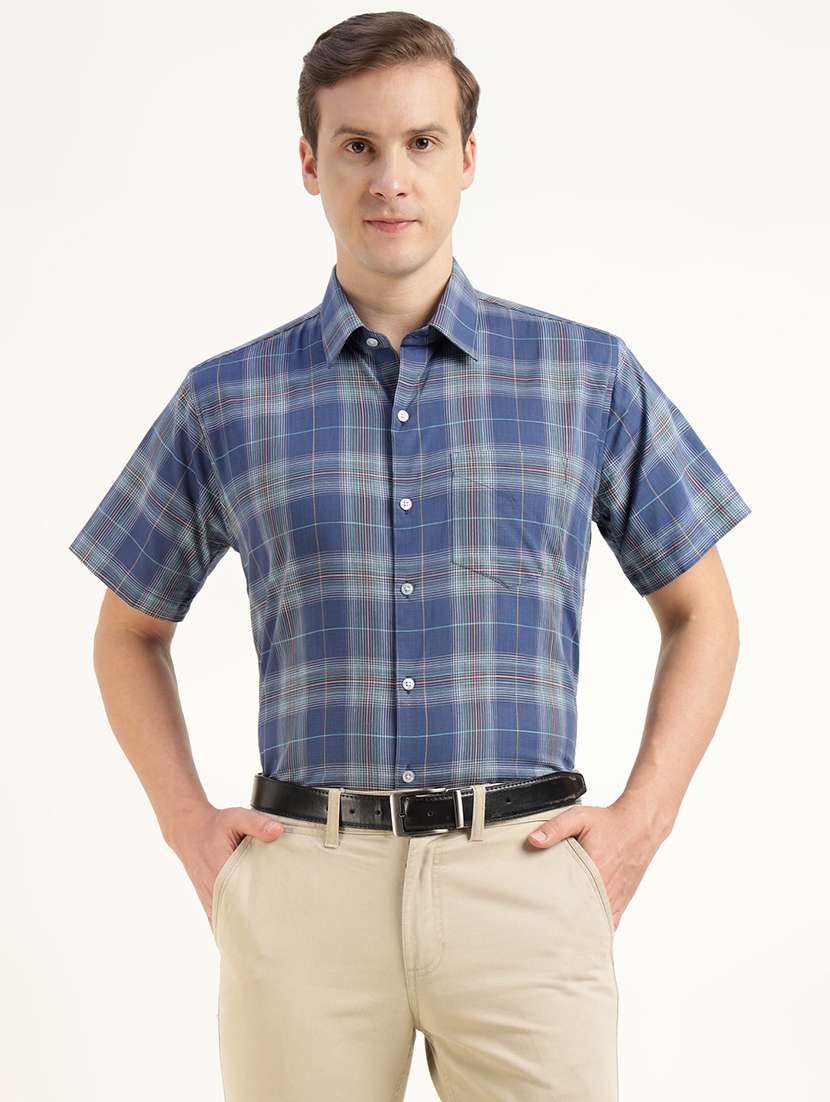 men checkered collared long sleeve shirt