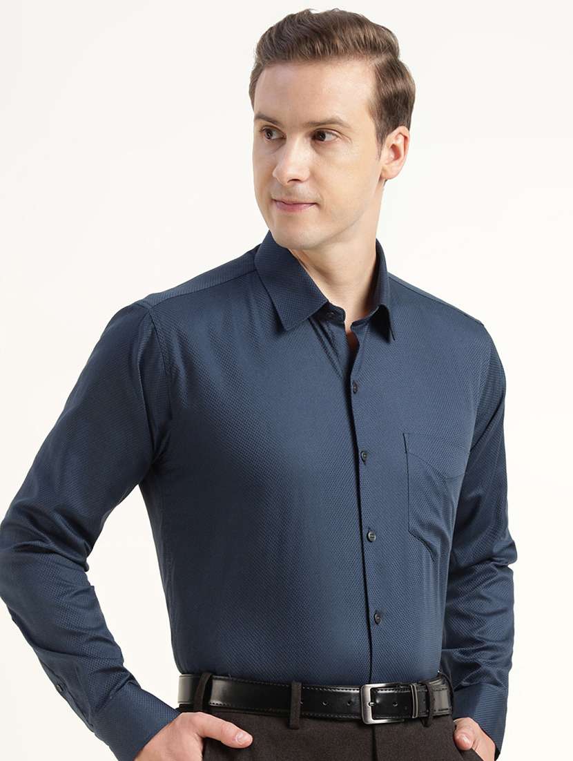 men solid collared long sleeve shirt
