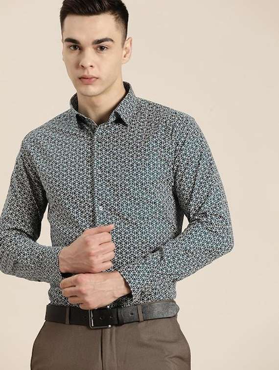men printed collared long sleeve shirt
