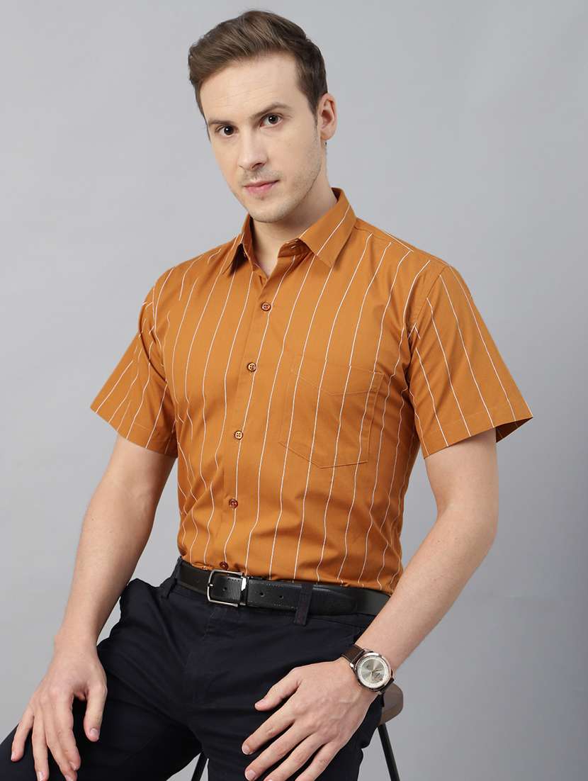 men striped collared short sleeve shirt