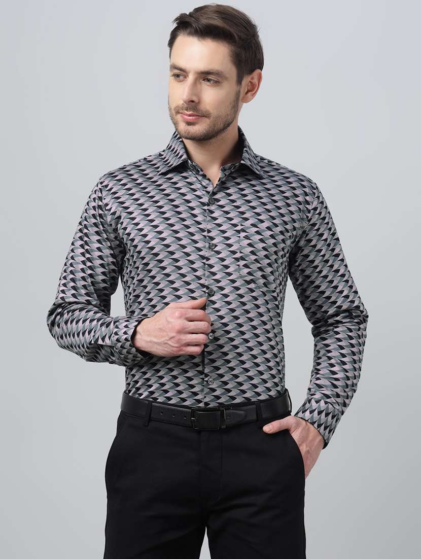 men printed collared long sleeve shirt