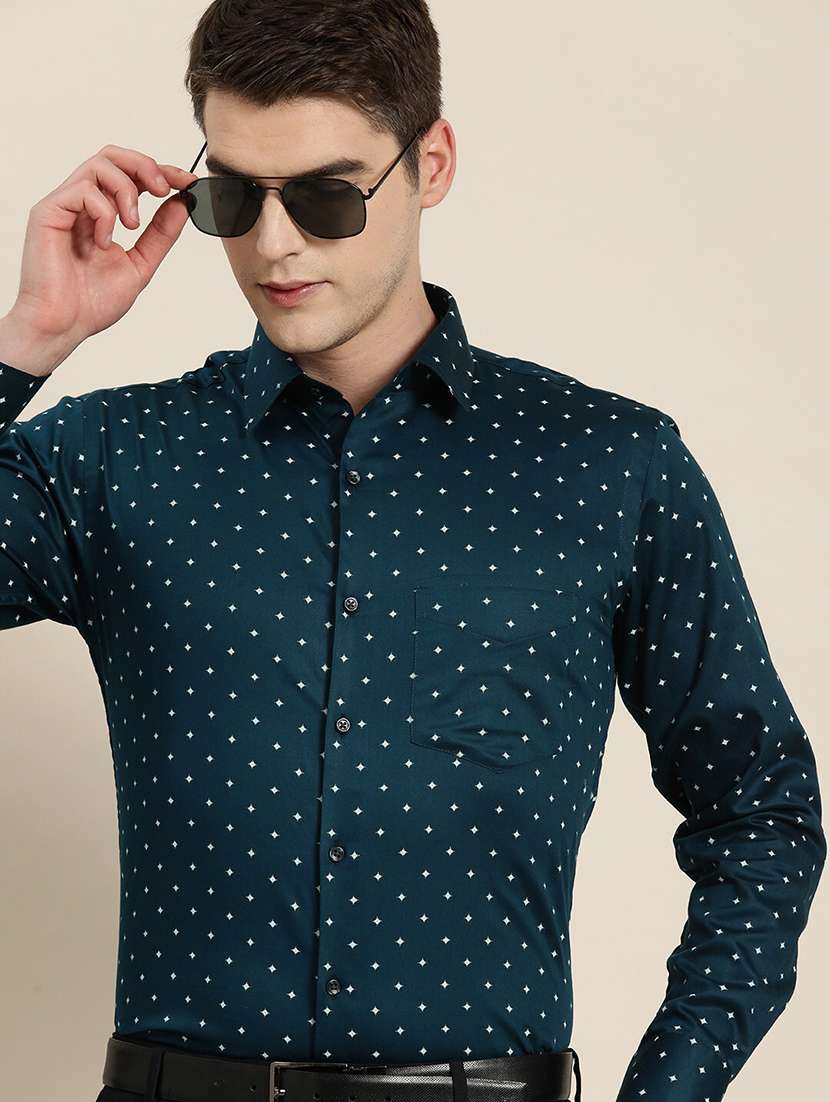 men printed collared long sleeve shirt