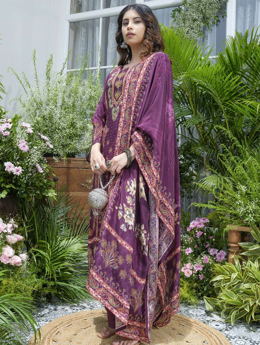 women printed kurta and pant with dupatta set - 22039753 -  Standard Image - 3