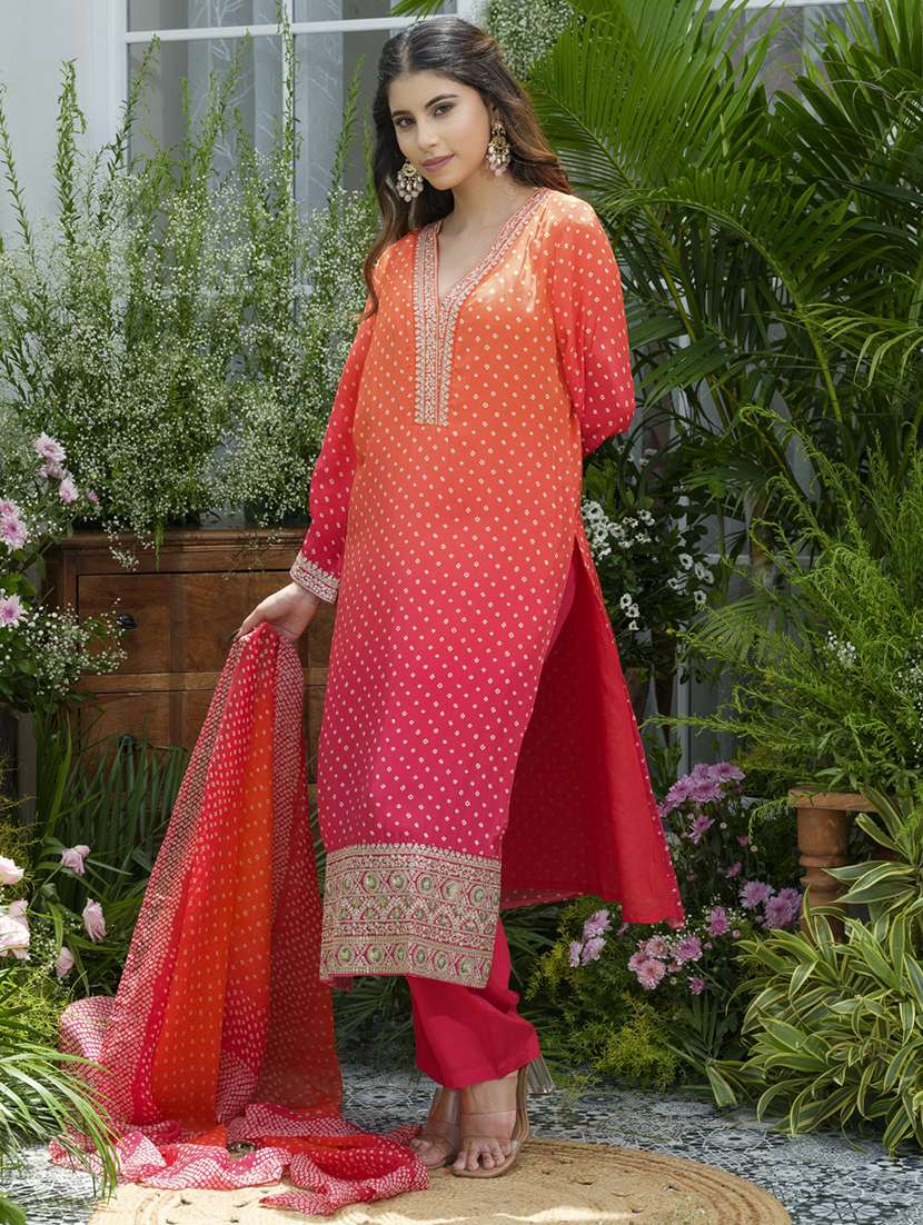 women printed kurta and pant with dupatta set - 22039761 - Standard Image - 3