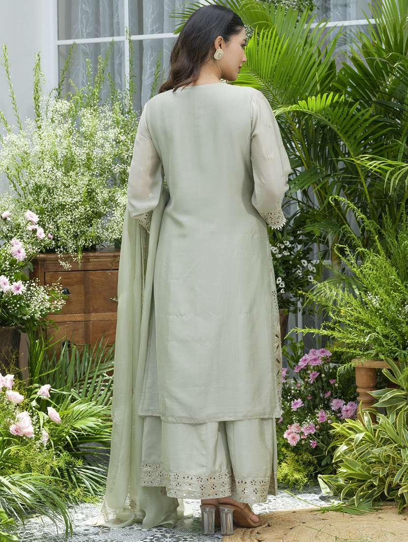 women embroidered kurta and palazzo with dupatta set - 22039764 - Standard Image - 3