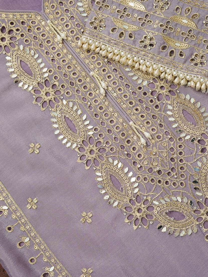 women embroidered kurta and palazzo with dupatta set - 22039766 - Standard Image - 5