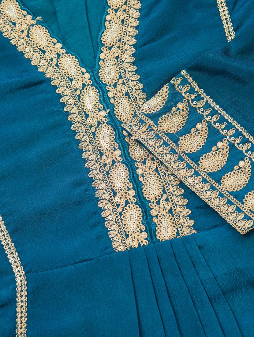 women embroidered kurta and pant with dupatta set - 22039768 - Standard Image - 5