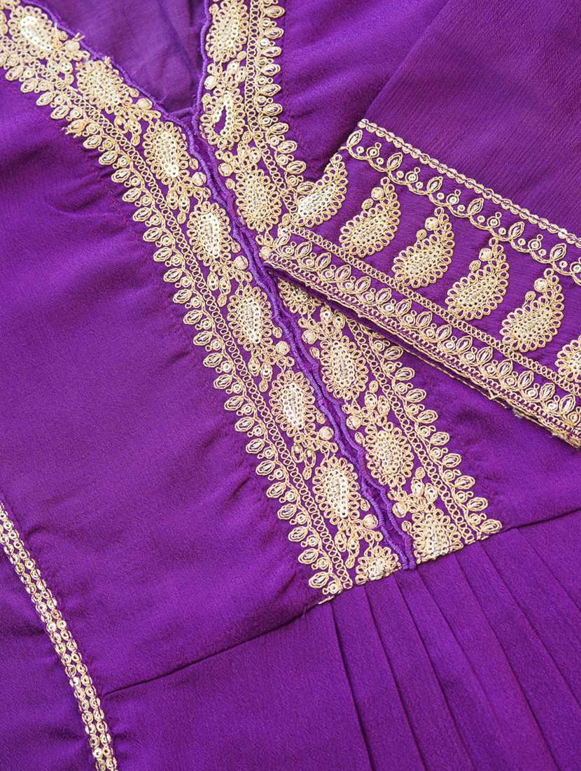 women embroidered kurta and pant with dupatta set - 22039770 - Standard Image - 5