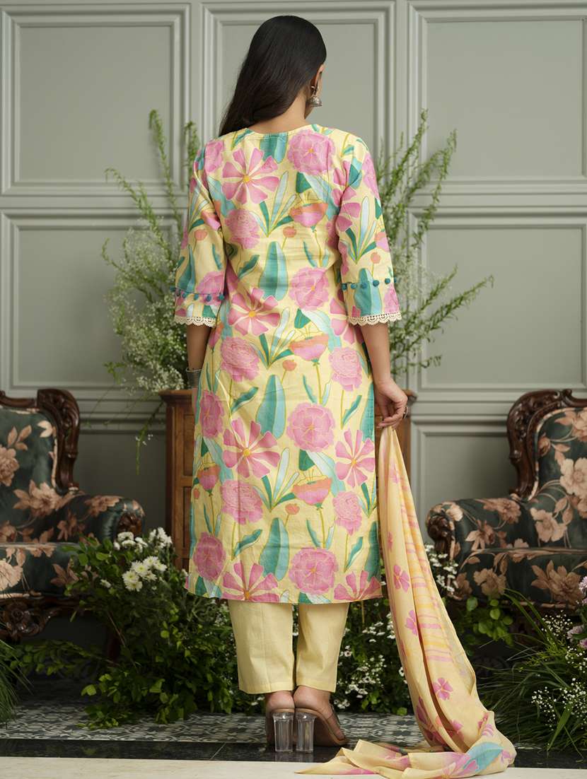 women printed kurta and pant with dupatta set - 22039773 - Standard Image - 3
