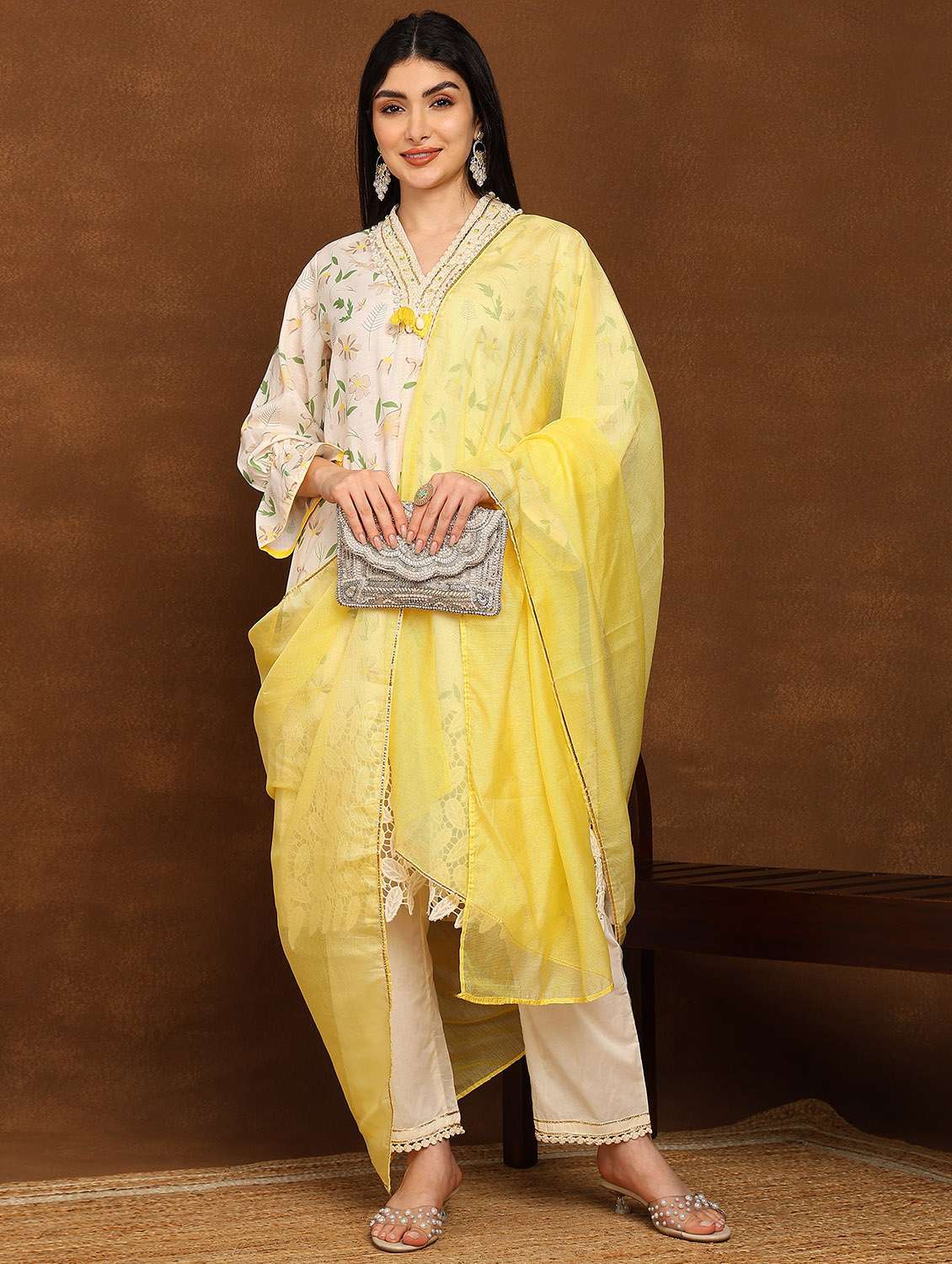women printed kurta and pant with dupatta set