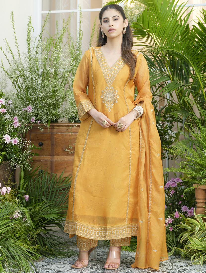 women embroidered kurta and pant with dupatta set - 22039791 - Zoom Image - 0