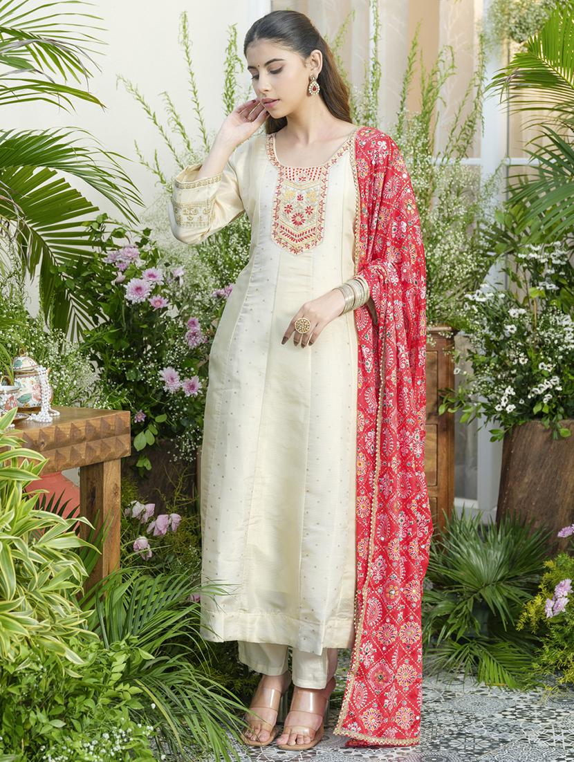 women embroidered kurta and pant with dupatta set