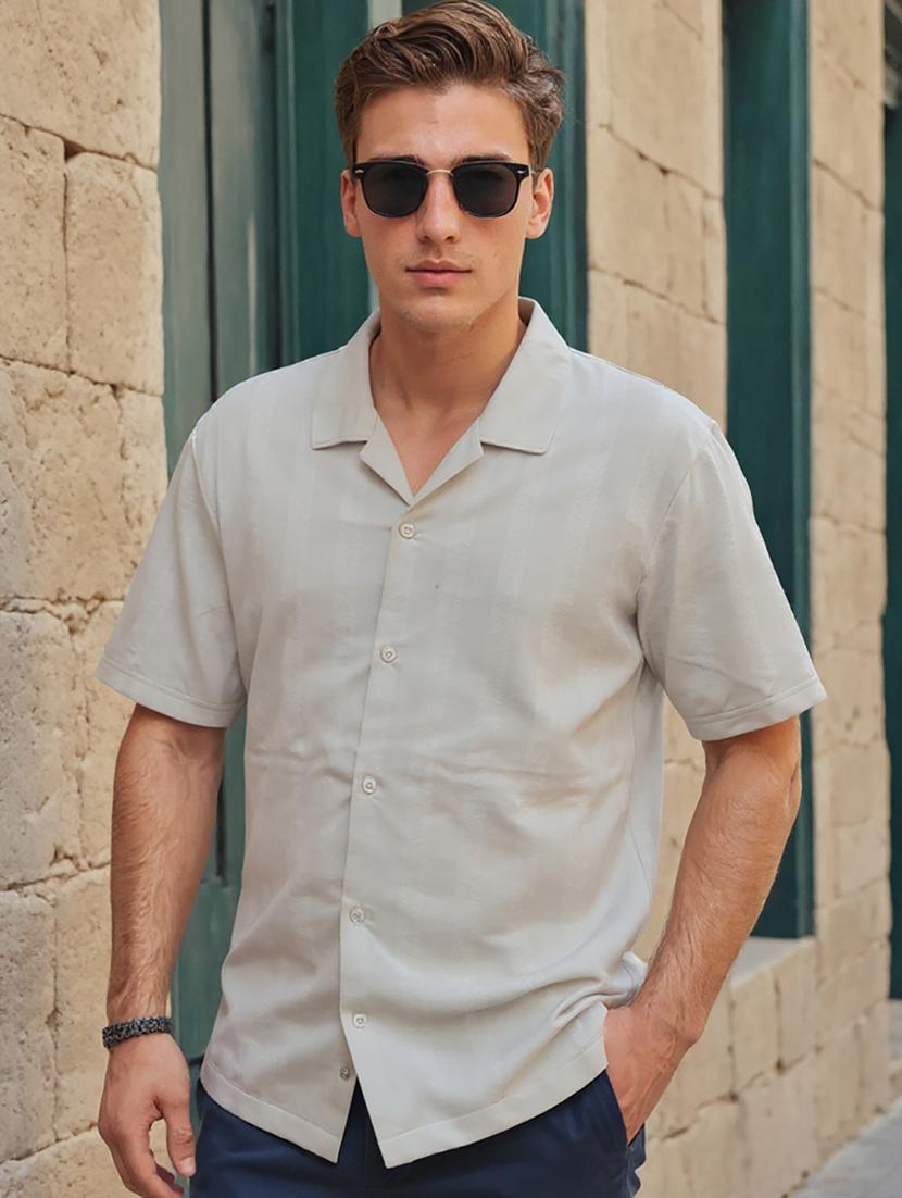 men solid cuban collar loose fit shirt - 22039799 - Zoom Image - 0