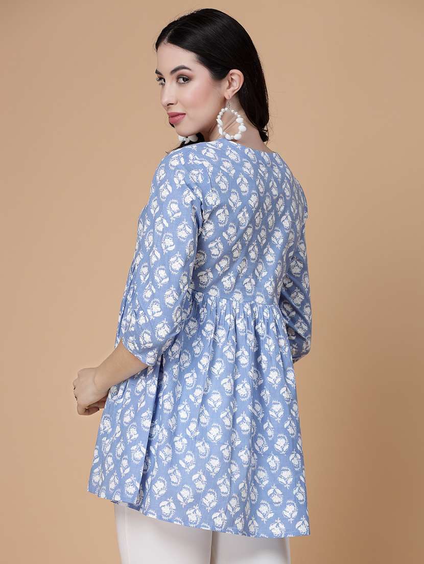 women printed three quarter sleeve flared kurti - 22039820 - Standard Image - 3