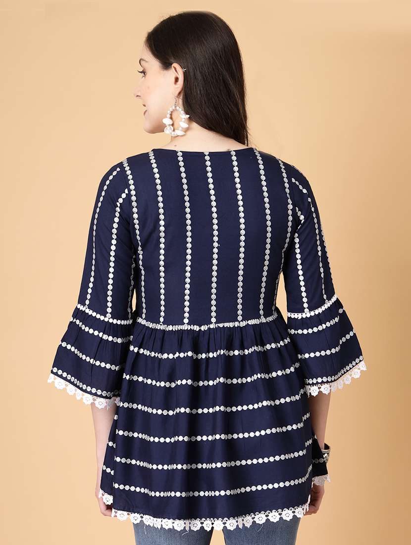 women printed three quarter sleeve flared kurti - 22040468 - Standard Image - 3