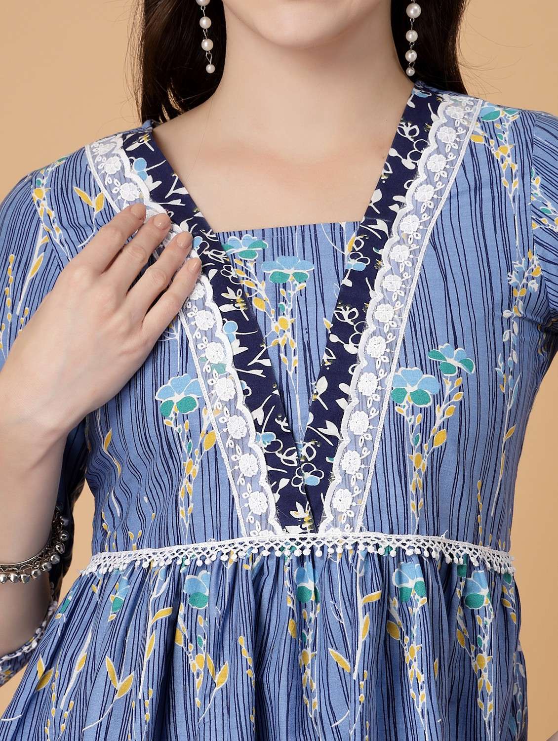 women printed three quarter sleeve flared kurti - 22040478 - Standard Image - 5
