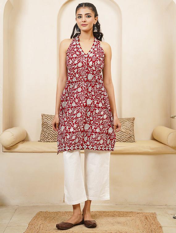 women printed sleeveless straight kurta - 22040897 - Zoom Image - 0