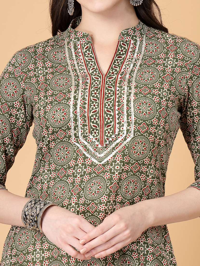 women printed three quarter sleeve straight kurti - 22040898 - Standard Image - 5