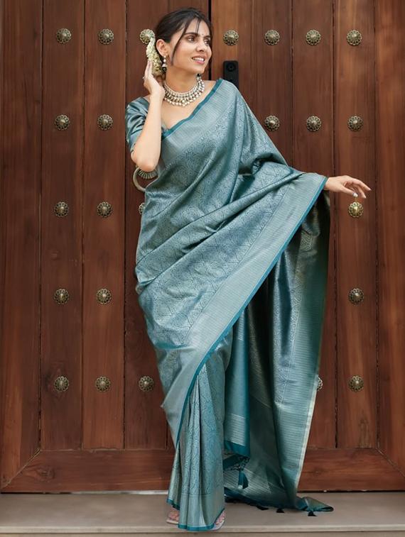 women self design banarasi saree with blouse - 22041113 - Zoom Image - 0