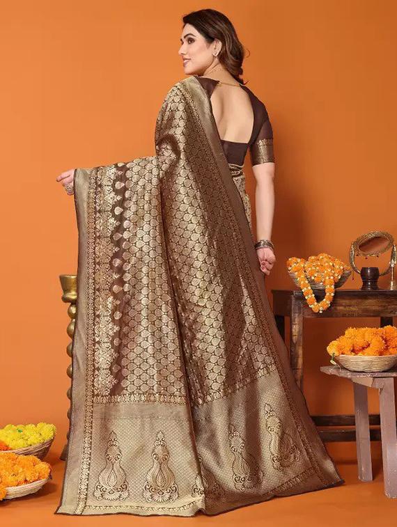 women self design banarasi saree with blouse - 22041118 - Standard Image - 3