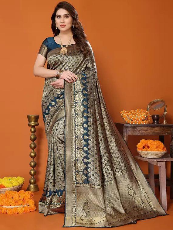 women self design banarasi saree with blouse
