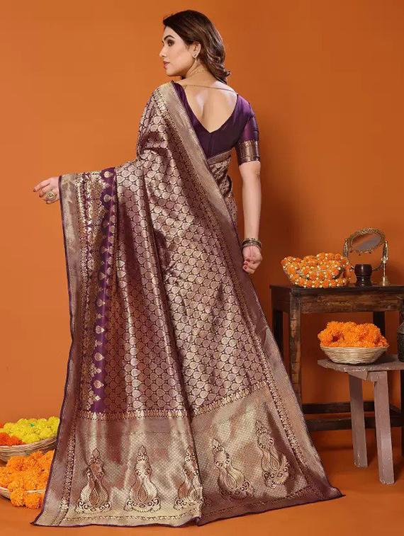 women self design banarasi saree with blouse - 22041123 - Standard Image - 3