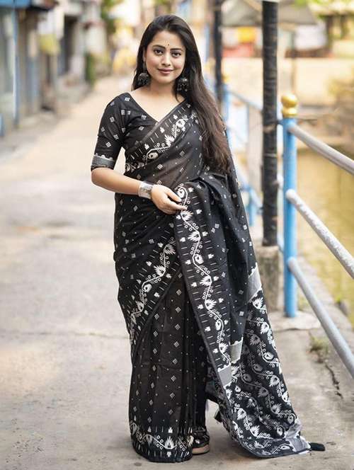 women black self design saree with blouse - 22041437 - Standard Image - 0