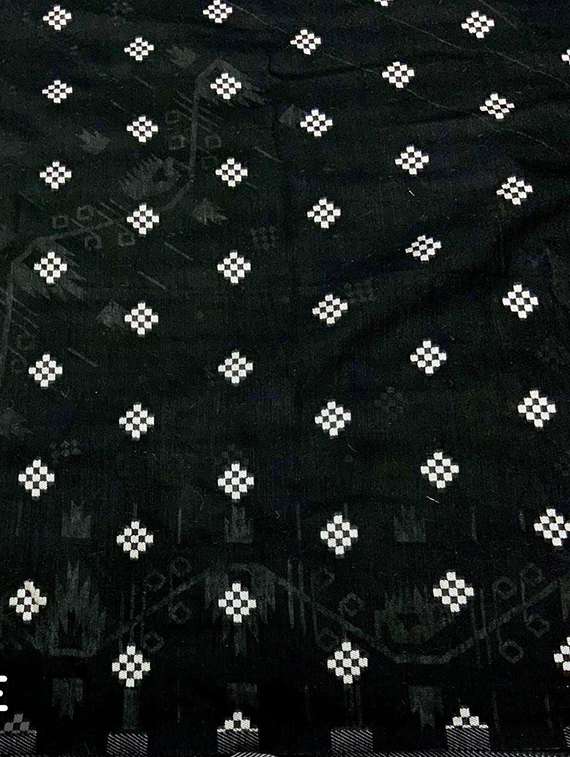 women black self design saree with blouse - 22041437 - Standard Image - 3