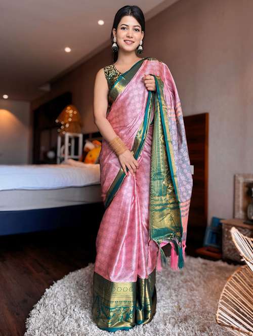 women self design bordered saree with blouse - 22041451 - Standard Image - 0