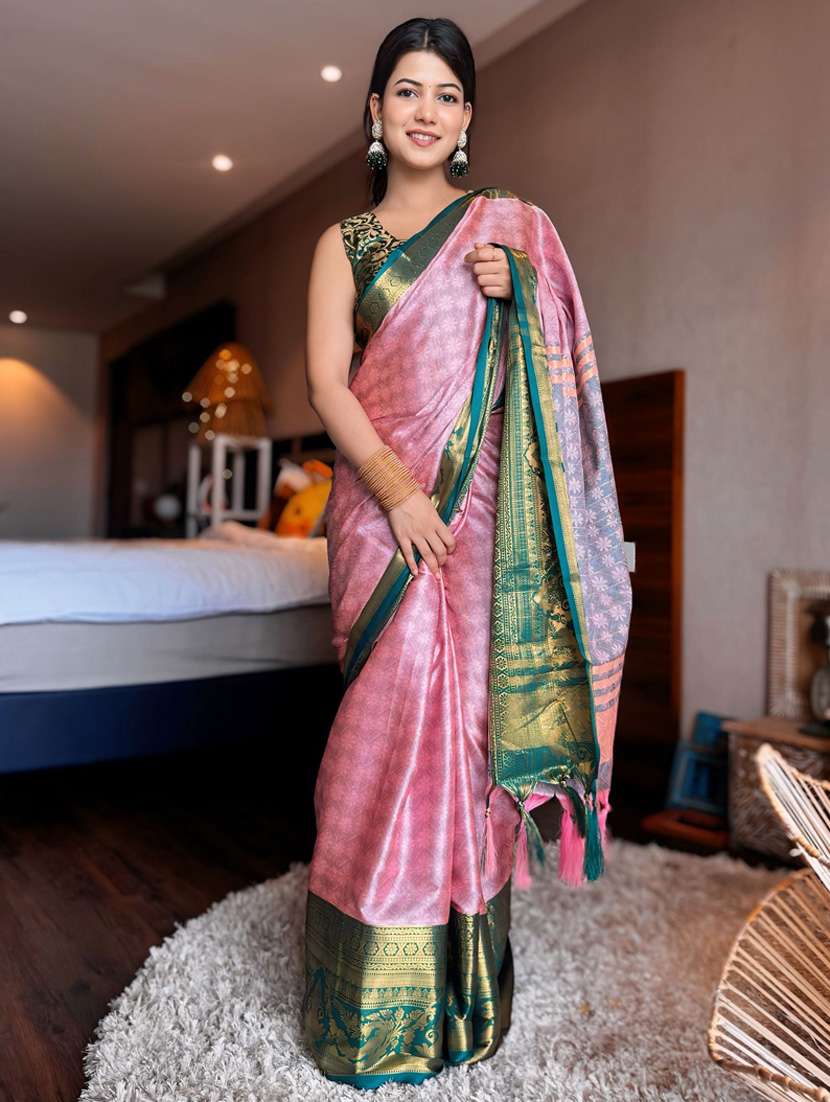 women self design bordered saree with blouse - 22041451 - Zoom Image - 0