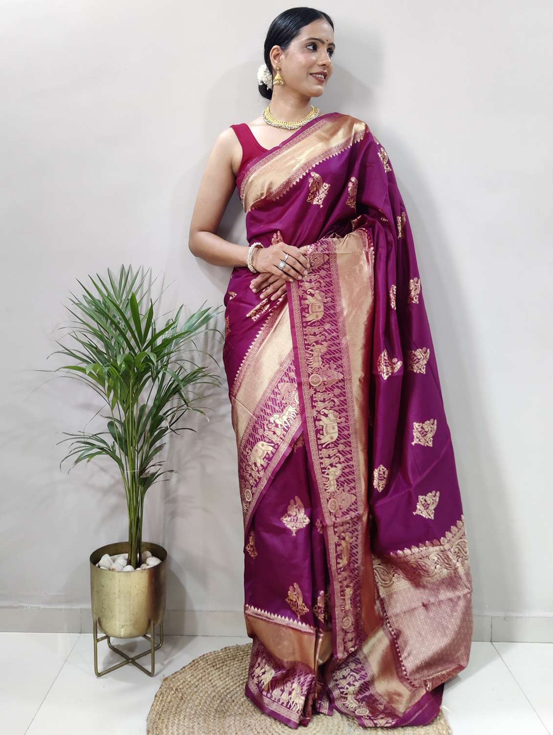 women self design banarasi saree with blouse - 22041511 -  Standard Image - 3