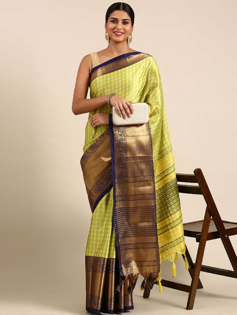 women self design kanjivaram saree with blouse