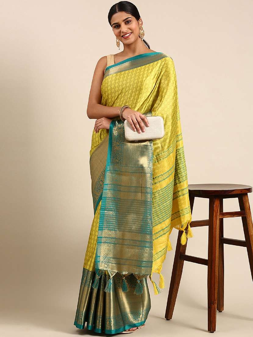women self design kanjivaram saree with blouse