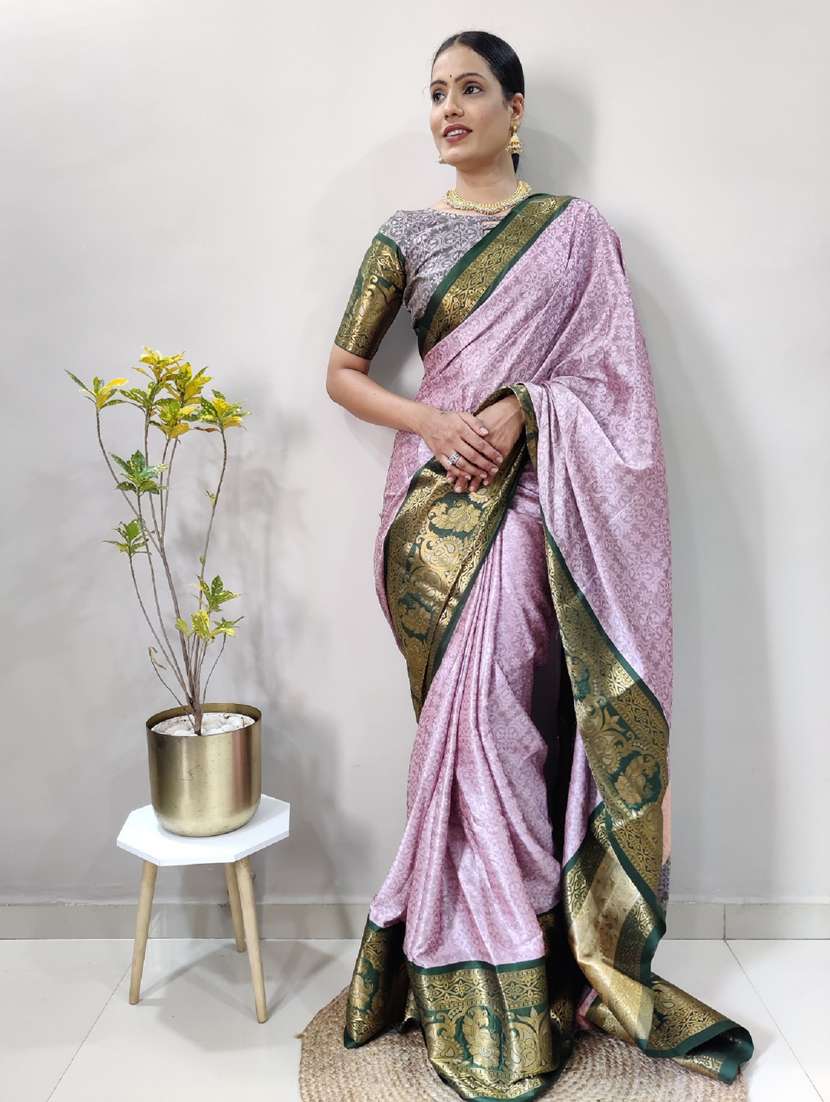 women self design bordered saree with blouse - 22041584 - Standard Image - 3