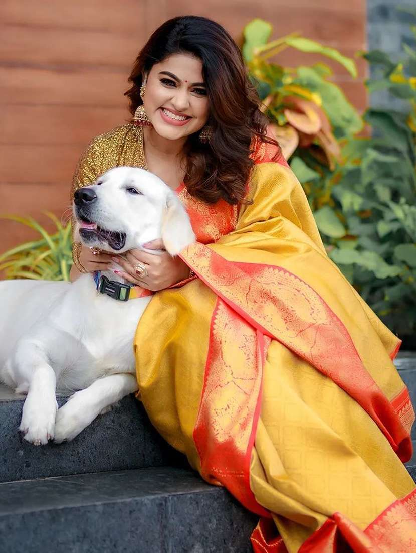 women self design kanjivaram saree with blouse - 22041595 - Standard Image - 3