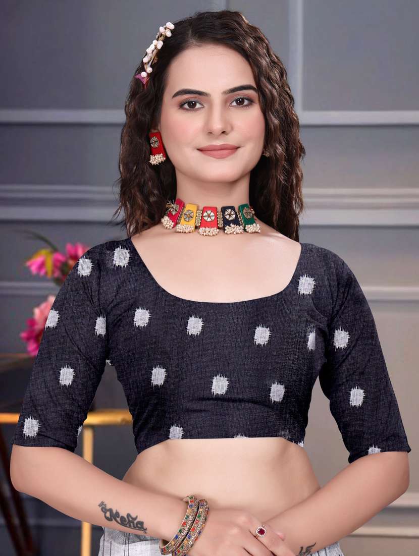 women printed casual wear saree with blouse - 22041604 - Standard Image - 3