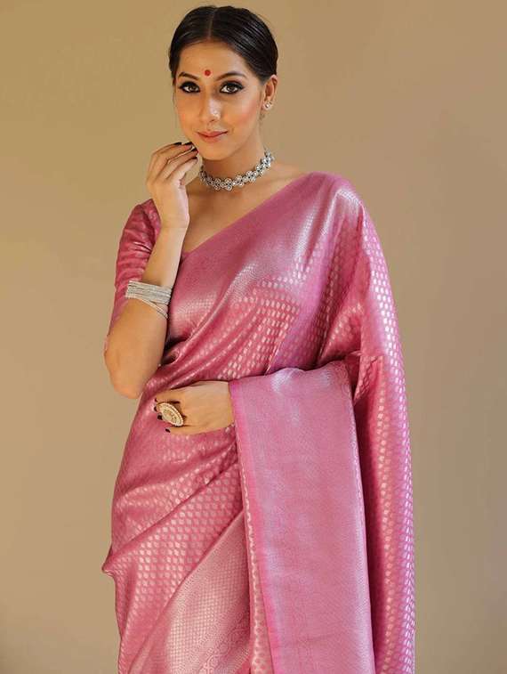 women self design banarasi saree with blouse - 22041605 - Standard Image - 3