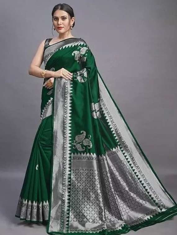 women self design banarasi saree with blouse