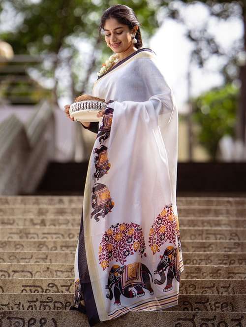 women printed casual wear saree with blouse - 22041739 -  Standard Image - 0