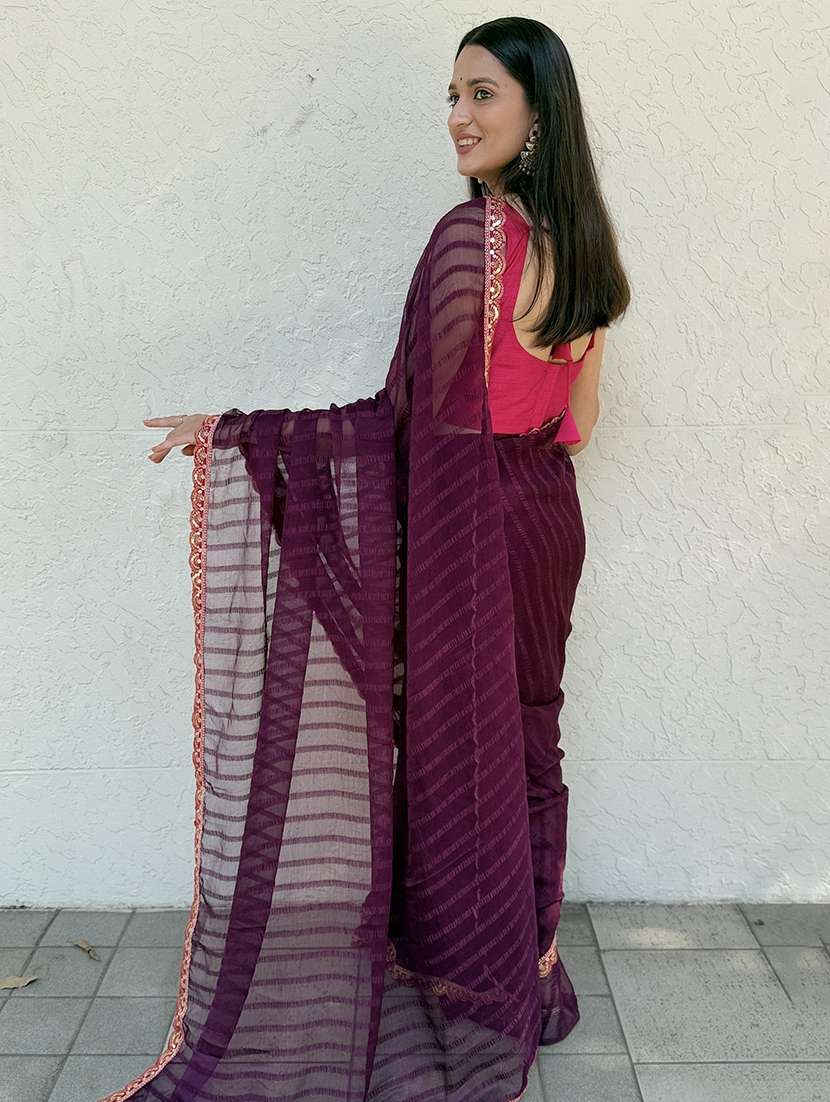 women striped bordered saree with blouse - 22041755 - Standard Image - 3