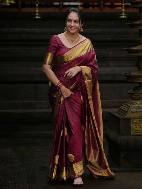 women self design banarasi saree with blouse - 22041767 - Standard Image - 0