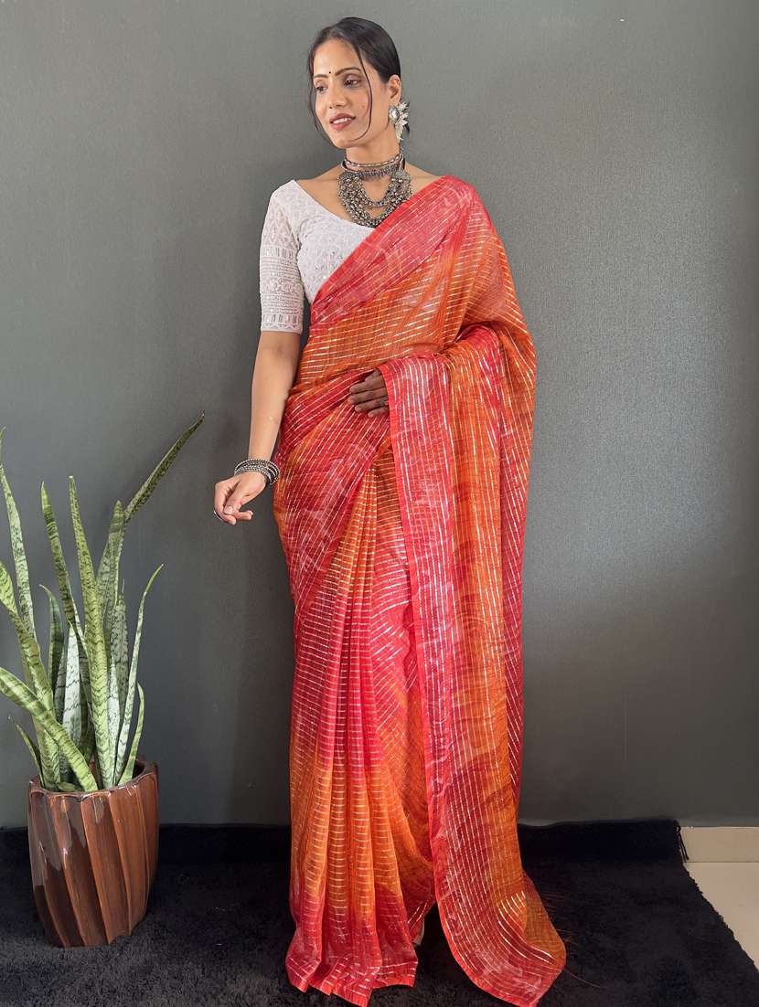 women printed casual wear saree with blouse - 22041792 - Zoom Image - 0