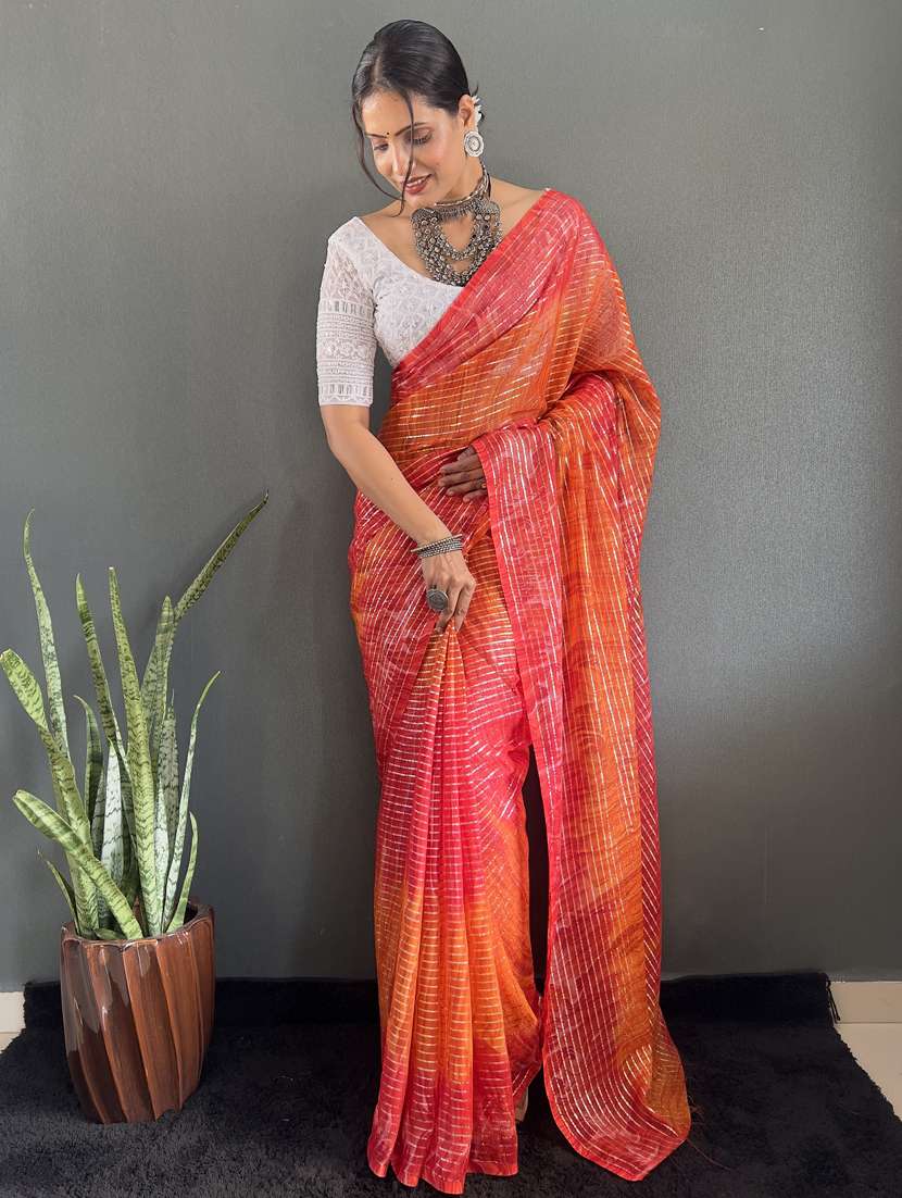 women printed casual wear saree with blouse - 22041792 - Standard Image - 3