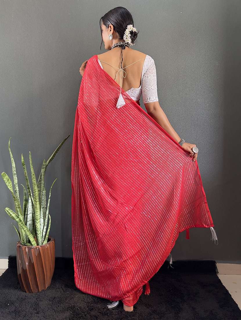 women striped printed saree with blouse - 22041799 - Standard Image - 3