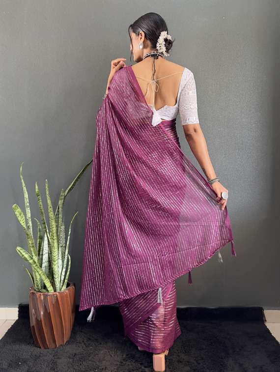 women striped printed saree with blouse - 22041800 - Standard Image - 3