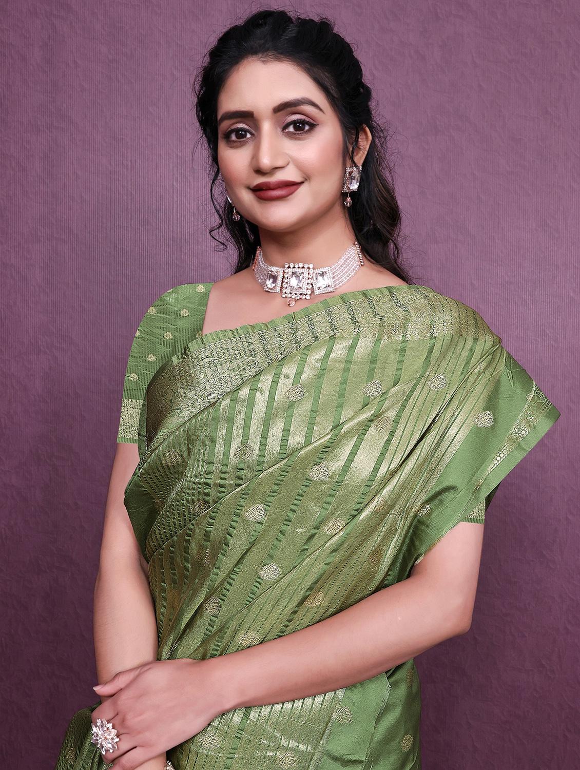 women self design banarasi saree with blouse - 22041821 - Standard Image - 3
