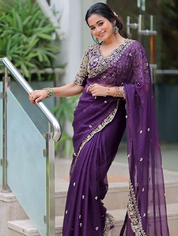 women solid with work embroidered saree with blouse - 22041868 - Zoom Image - 0